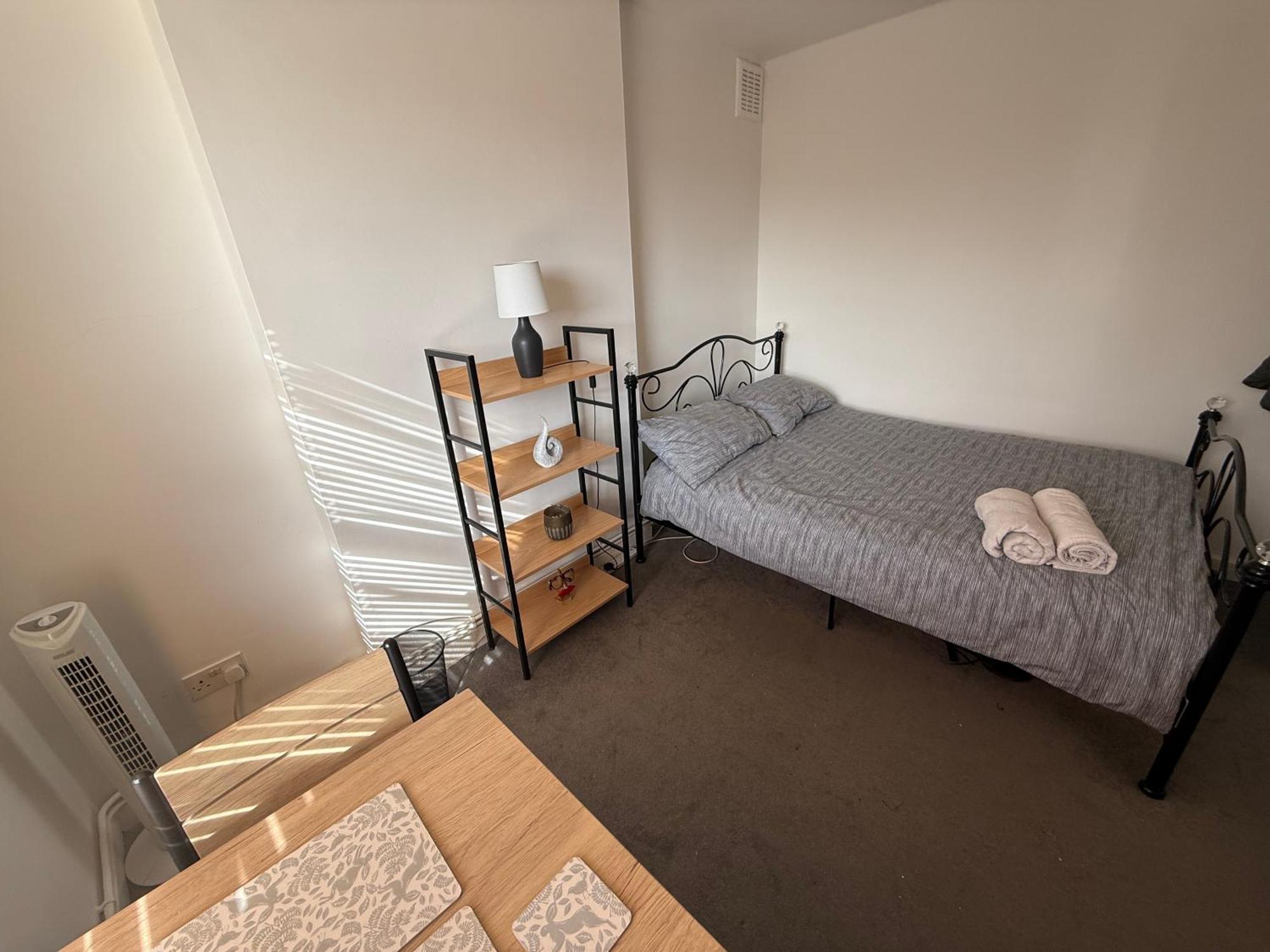 Cosy Victorian Guest Room ロンドン エクステリア 写真